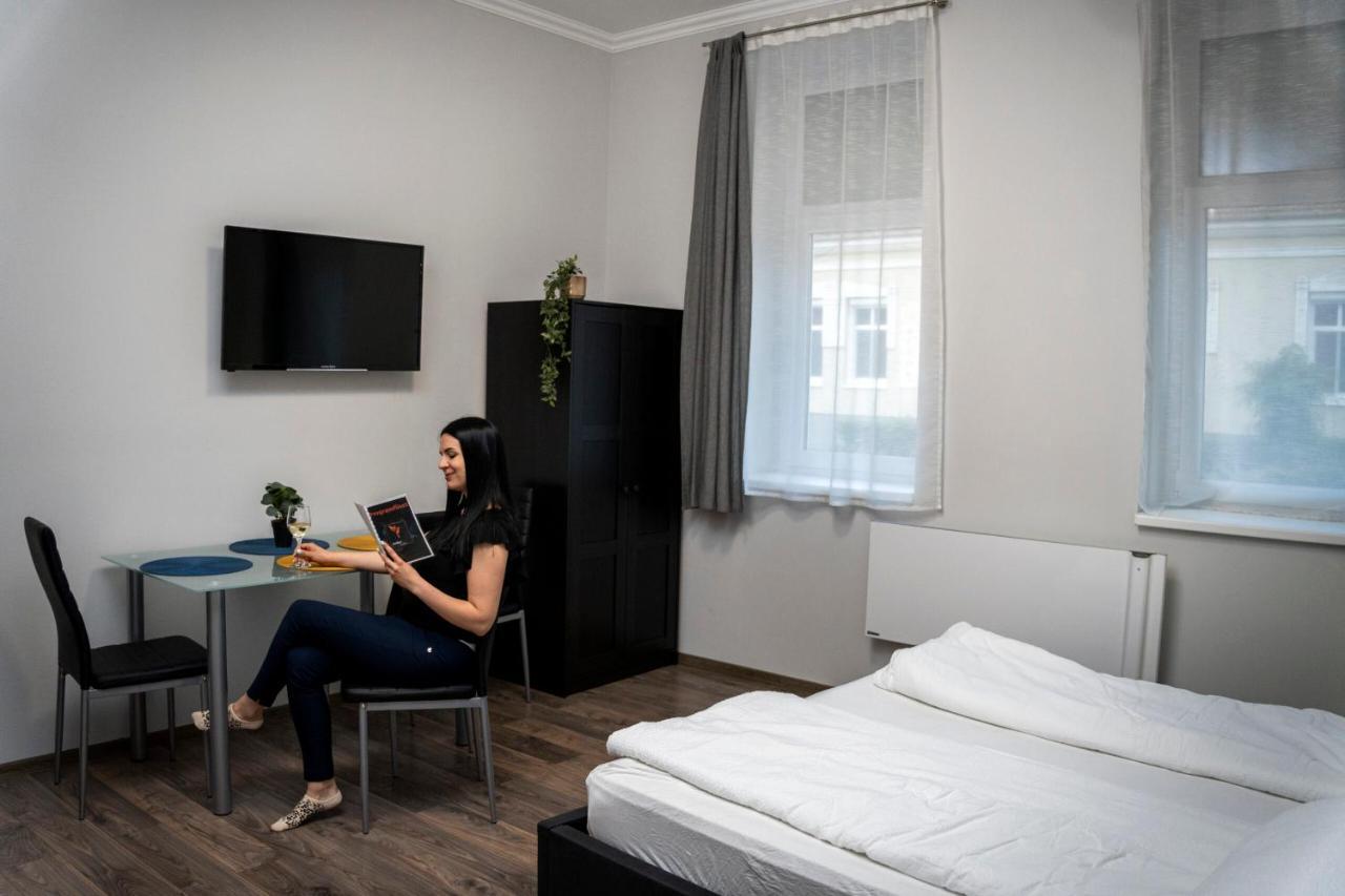 Kolibri Apartman - Makó Buitenkant foto