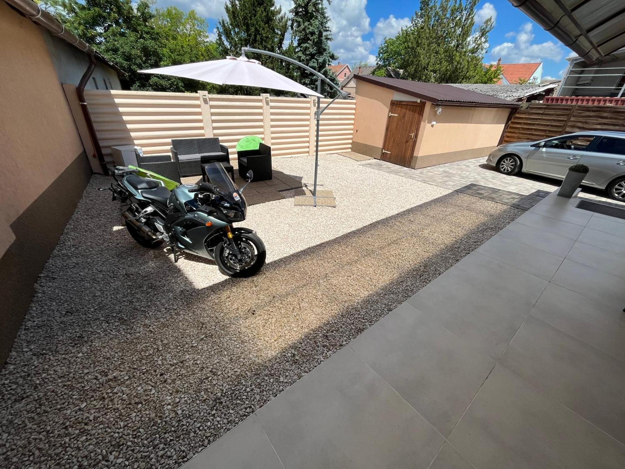 Kolibri Apartman - Makó Buitenkant foto